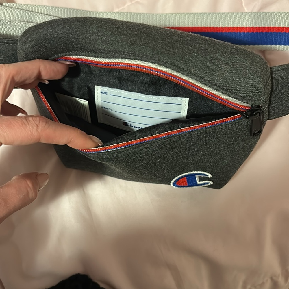 NWOT Champion Gray Waist Belt Bag - Picture 3 of 6